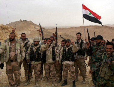 Ο στρατός της Συρίας ανακατέλαβε από μαχητές του ISIS πετρελαιοπηγές της Ντέιρ αλ-Ζορ